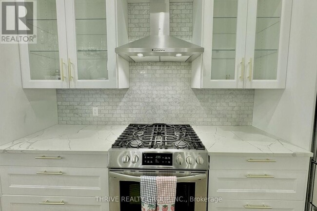 Building Photo - 16 Horn St