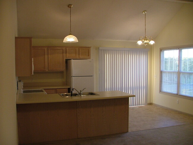 Kitchen - 3120 Eagle Ridge Dr