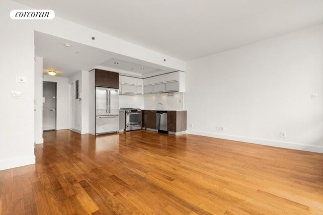 Building Photo - 214 N 11th St