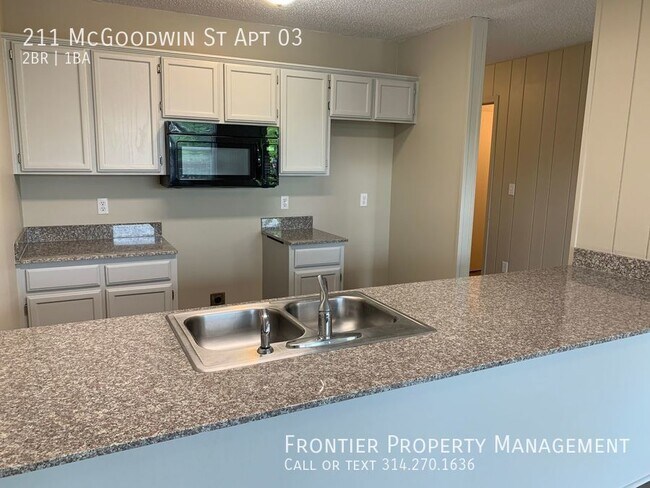 Foto del edificio - 211 McGoodwin St