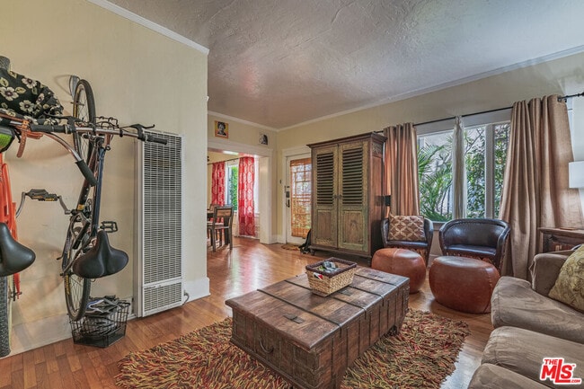 Building Photo - 1616 E Ocean Blvd