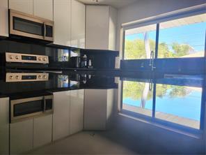Foto del edificio - Hibiscus Drive, Hallandale Beach, FL 33009...