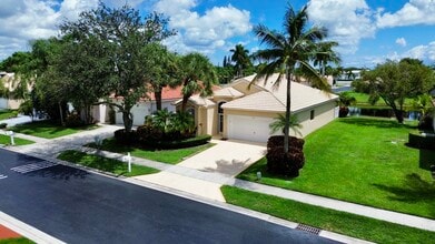 Building Photo - 10860 Fillmore Dr