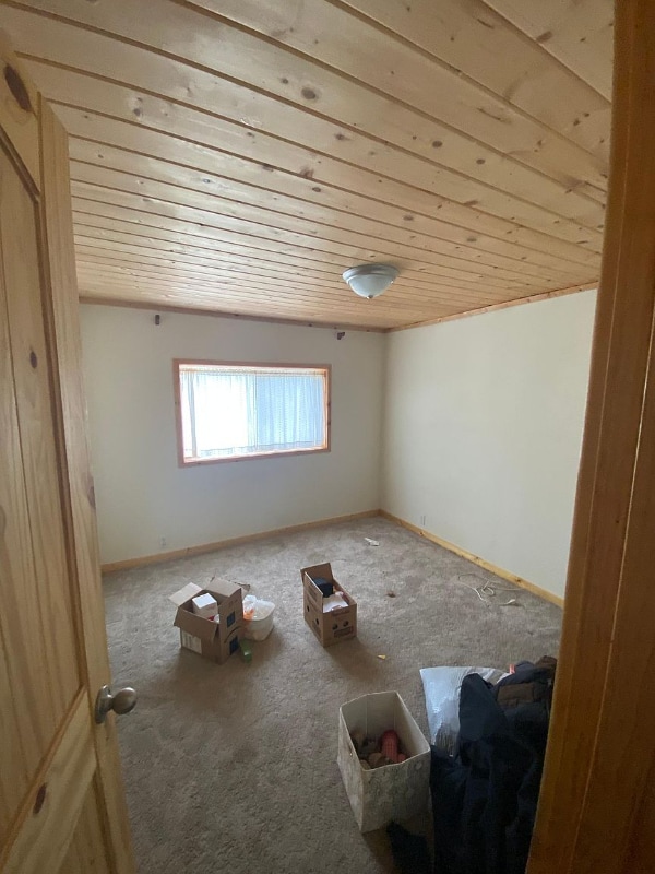 Building Photo - 16696 Gross Dr