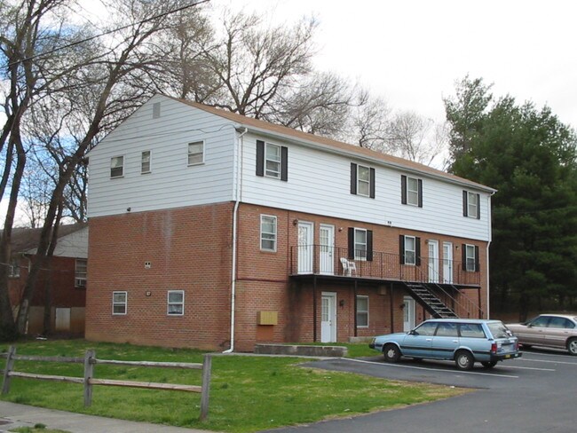 Foto del edificio - Avendale Townhomes