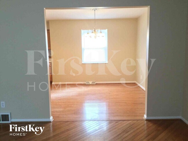 Building Photo - 1716 Eastwind Ct