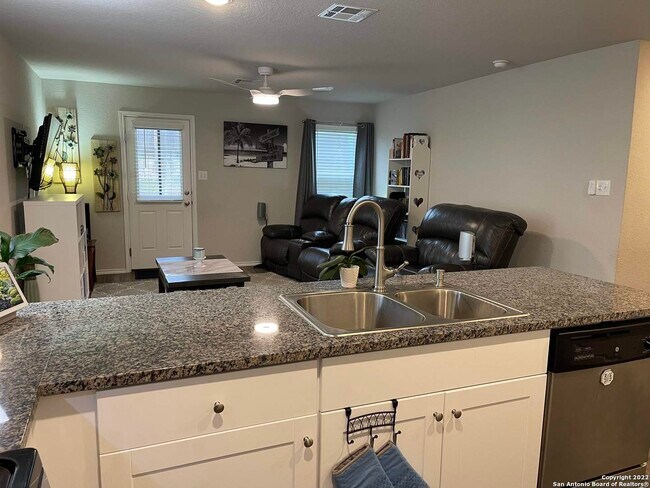 Foto del edificio - 5614 Tempest Ct