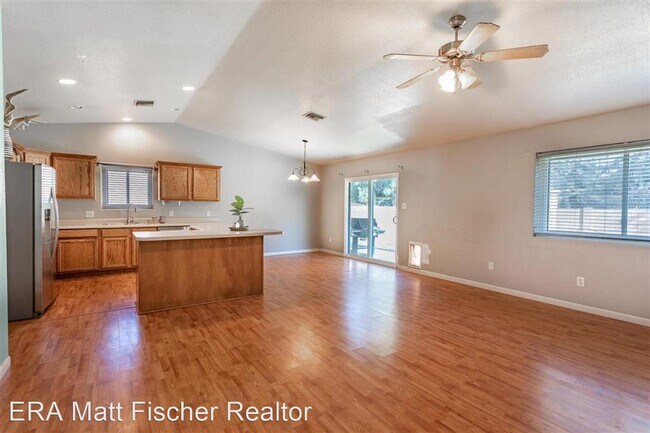 Foto del edificio - 4 br, 2 bath House - 7627 E 27TH ST