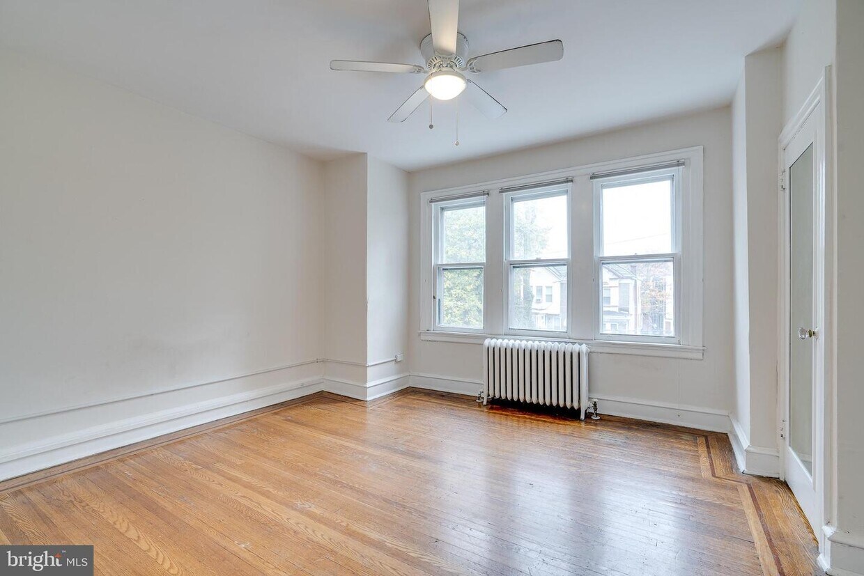 Primary Photo - 544 S Melville St