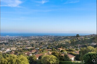 Building Photo - 4512 Palos Verdes Dr E