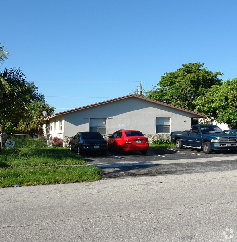5400 NW 18th Pl, Fort Lauderdale, FL 33313 Apartments in Fort