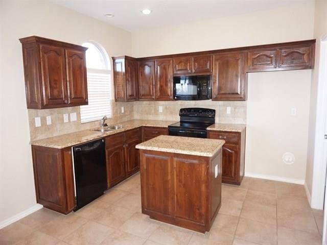 Building Photo - 1231 Spanish Moss Dr