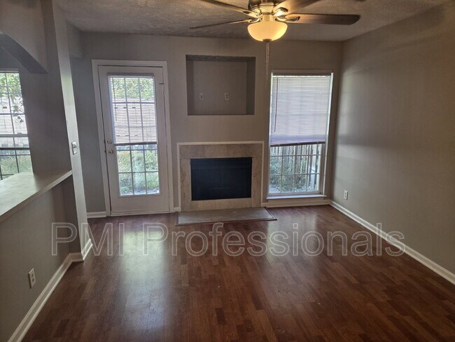 Foto del edificio - 2050 Nashboro Blvd