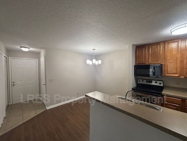 Building Photo - 5992 Westgate Dr