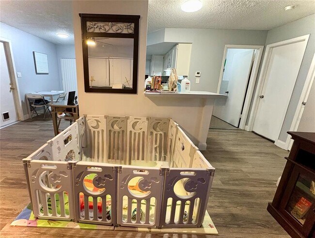 Building Photo - 8501 Paxton Dr