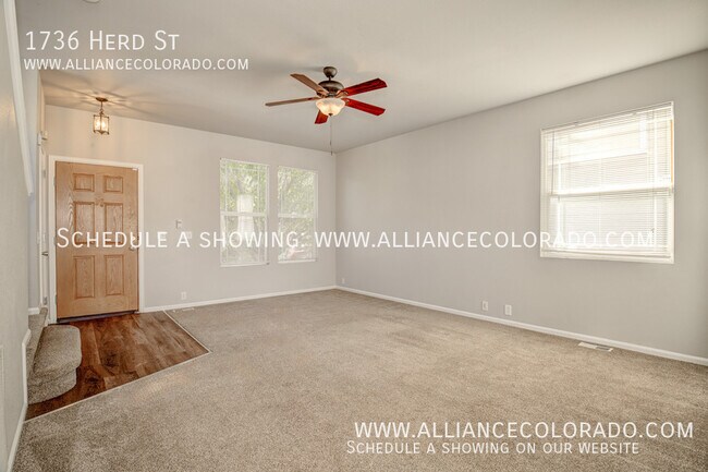 Foto del edificio - 1736 Herd St