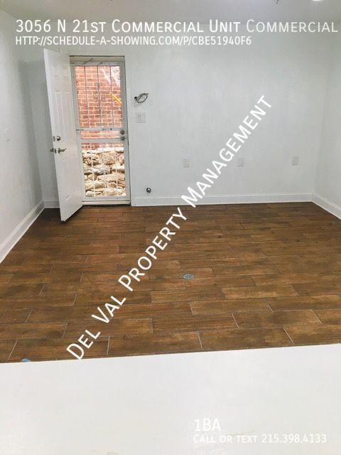 Foto del edificio - Large Commercial Property 3056 N 21st Stre...