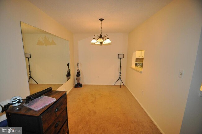 Foto del edificio - 13 Voscek Ct