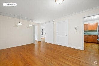 Building Photo - 333 E 34th St