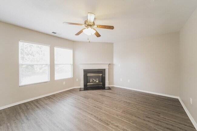 Building Photo - 12205 Hamilton Jones Dr