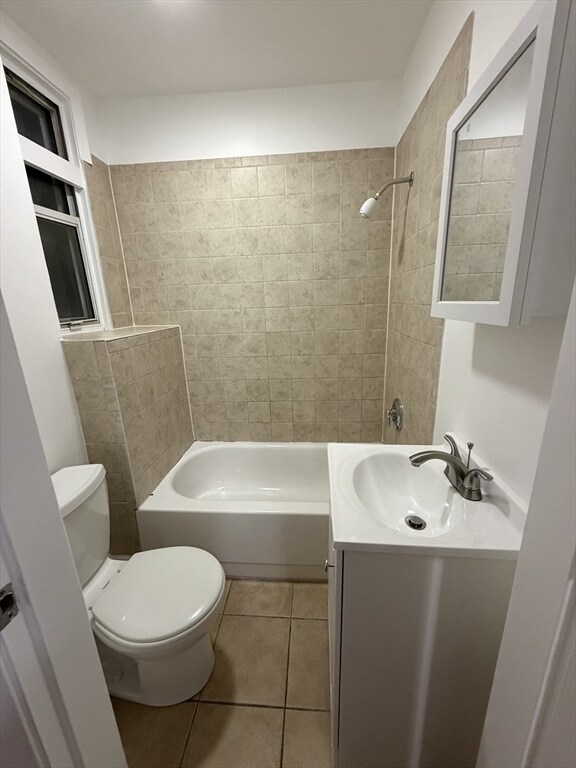 Building Photo - 522 Saratoga St