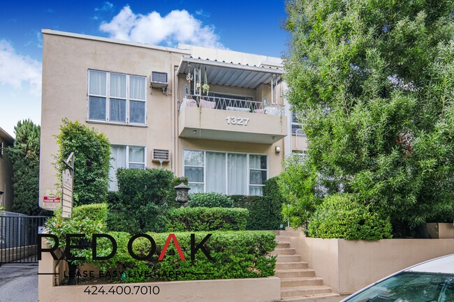 Foto del edificio - 1327 Laurel Ave