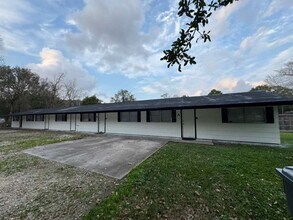 Building Photo - 116 6th Ave