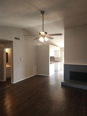 Building Photo - 828 Woodrock Dr