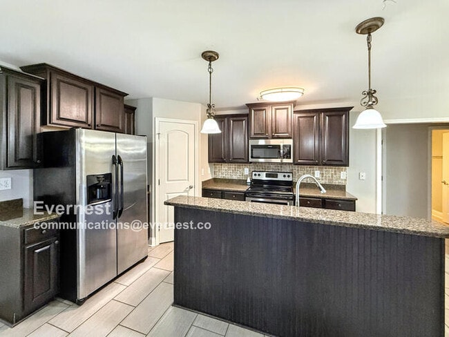 Building Photo - 24752 Rolling Vista Dr