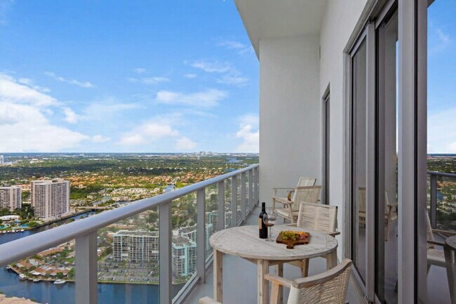 Foto del edificio - 4010 S Ocean Dr