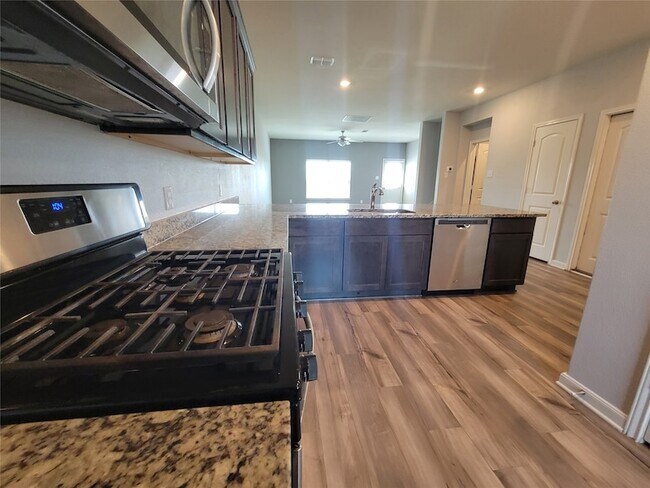 Building Photo - 3012 Villegas Wy