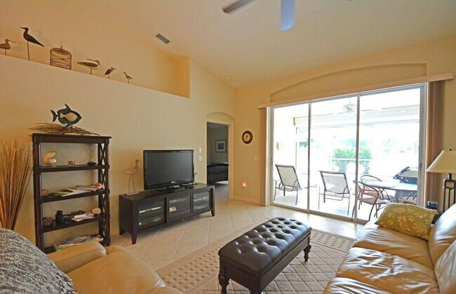 Foto del edificio - ***FULLY FURNISHED***SINGLE FAMILY HOME***...