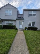 Building Photo - 22 Oyster Bay
