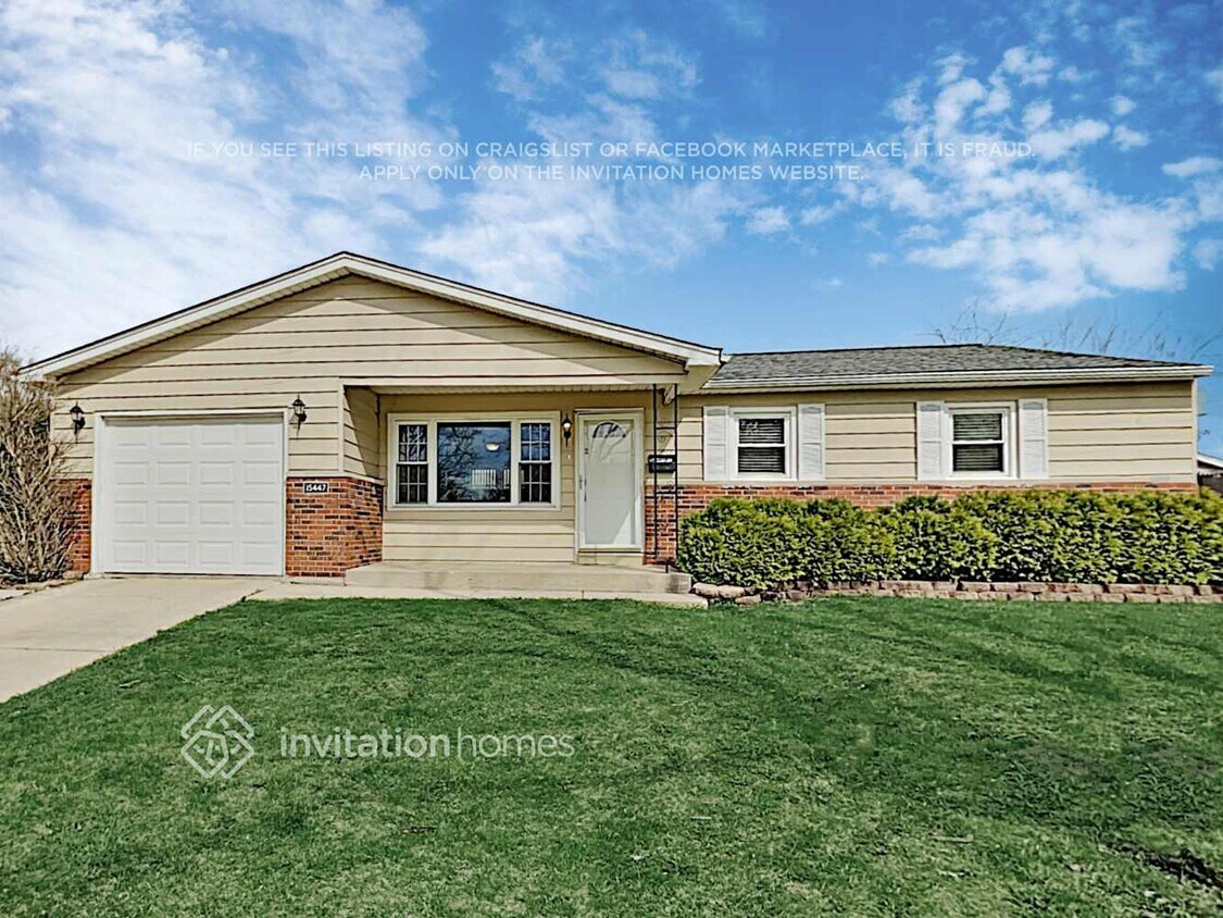 Foto principal - 15447 David Ln