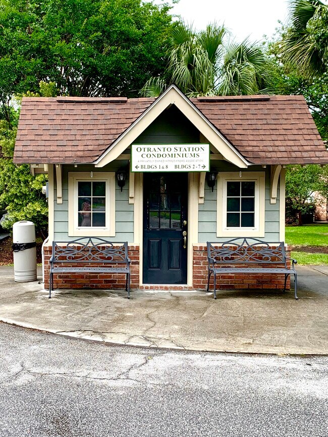 Foto del edificio - 402 Andrea Ln