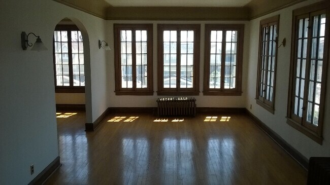 Foto del edificio - 47 Washington Blvd