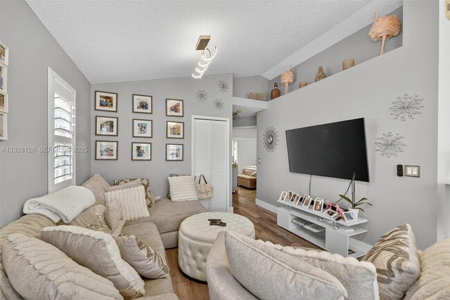 Foto del edificio - 210 NW Zanzibar Pl