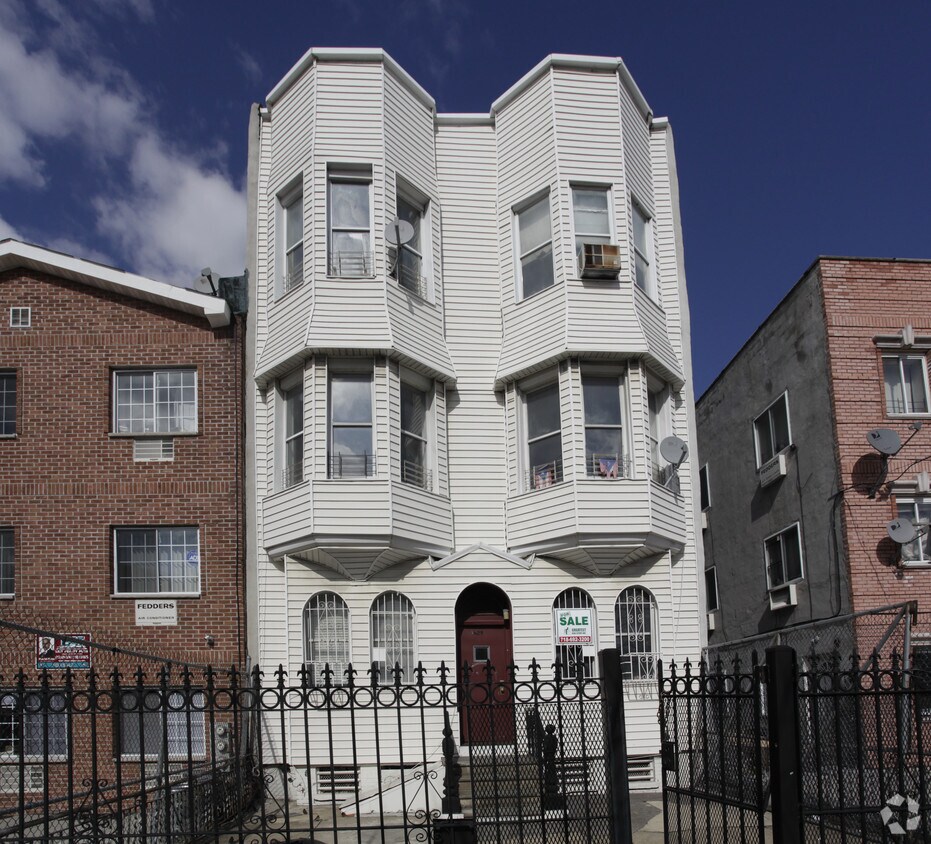 Foto del edificio - 1429 Bushwick Ave