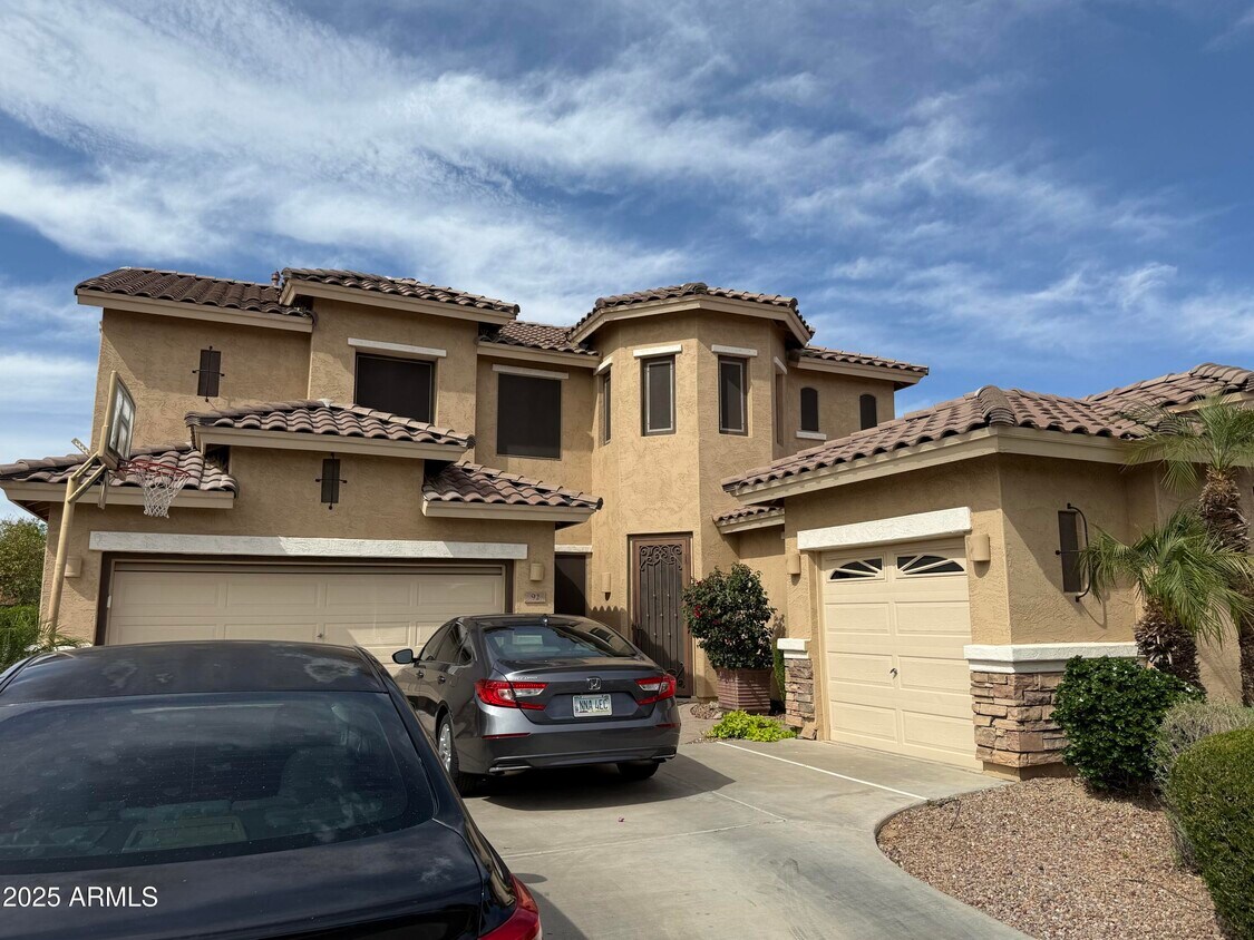 Foto principal - 92 W Hawk Way