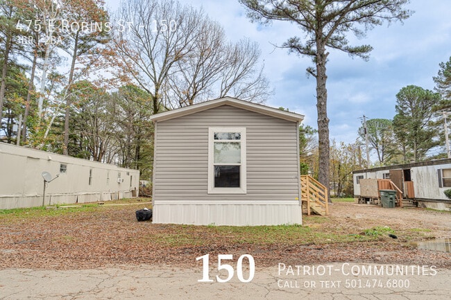 Building Photo - 475 E Robins St