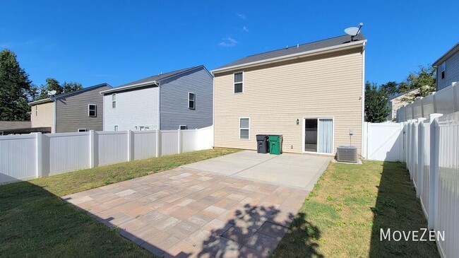 Building Photo - 7516 Mockernut Dr