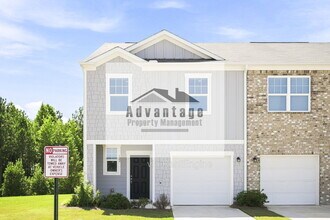 Building Photo - 132 Saginaw Ct