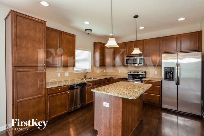 Building Photo - 1242 Littlefield Dr