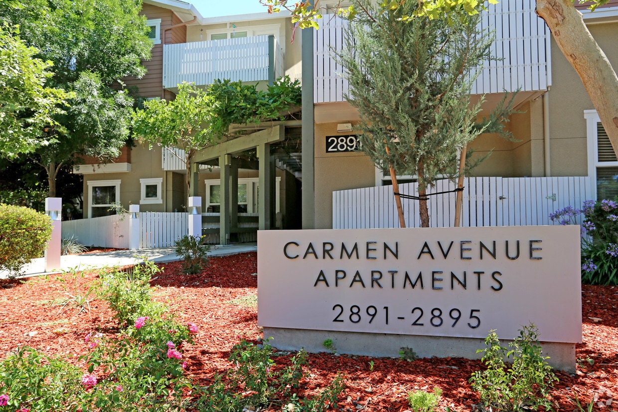 Signage - Carmen Avenue Apartments