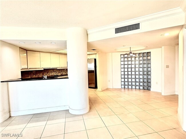 Building Photo - 4751 Gulf Shore Blvd N
