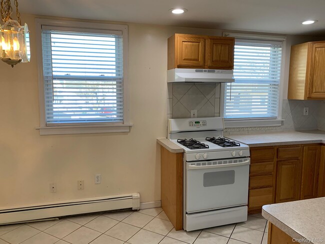 Foto del edificio - 51 Schneider Ave