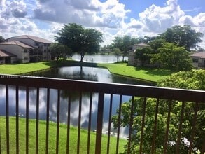 Building Photo - 9925 Nob Hill Pl