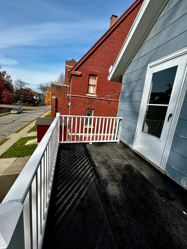 136 Parkview Ave, Buffalo, NY 14210 Townhome Rentals in Buffalo NY