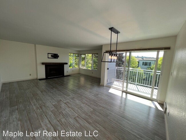 Building Photo - 2 br, 2 bath House - 1324 W. Emerson St. A...