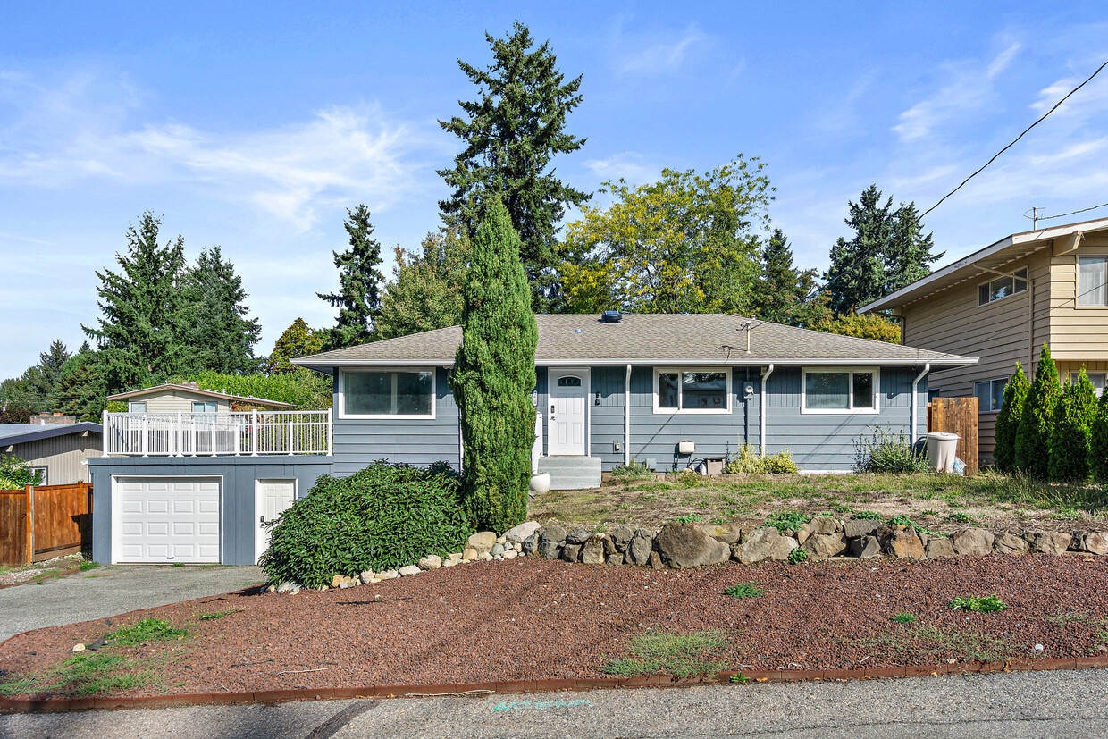Foto principal - 2620 S 227th Pl